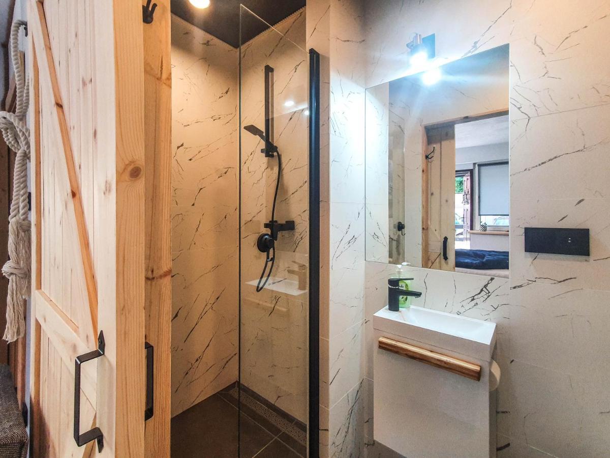 Hostel Mazurska 8A Ольштын Экстерьер фото