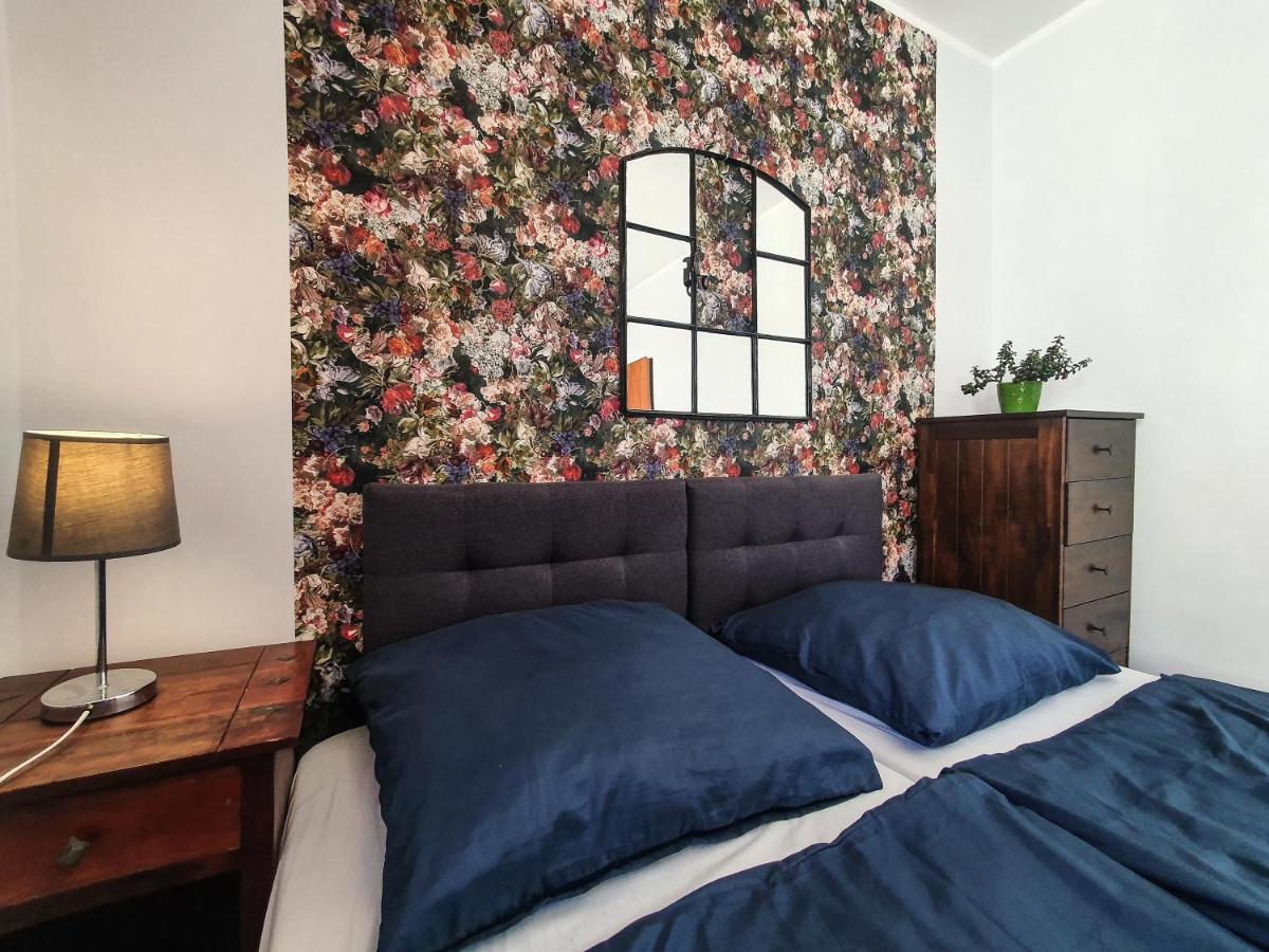 Hostel Mazurska 8A Ольштын Экстерьер фото